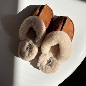 Girls Ugg Slippers